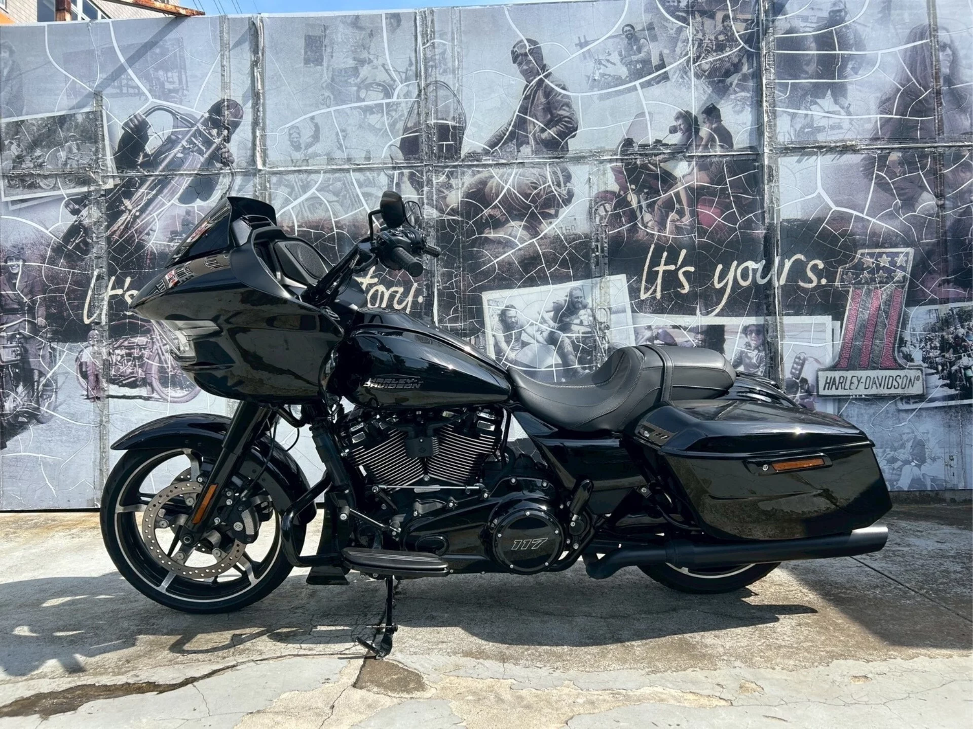 Harley-Davidson HARLEY FLTRX ROAD GLIDE  с аукциона в Японии