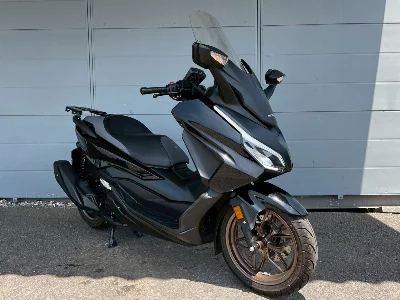 Honda FORZA 250