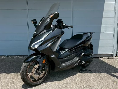 Honda FORZA 250