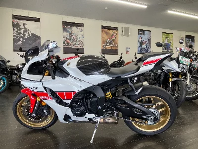 Yamaha YZF-R7