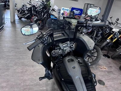 Harley-Davidson HARLEY FXLRST