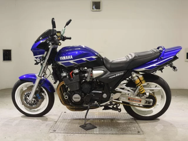 Yamaha XJR1300  с аукциона в Японии