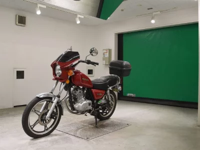 Suzuki GN125H