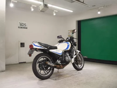 Yamaha RZ350
