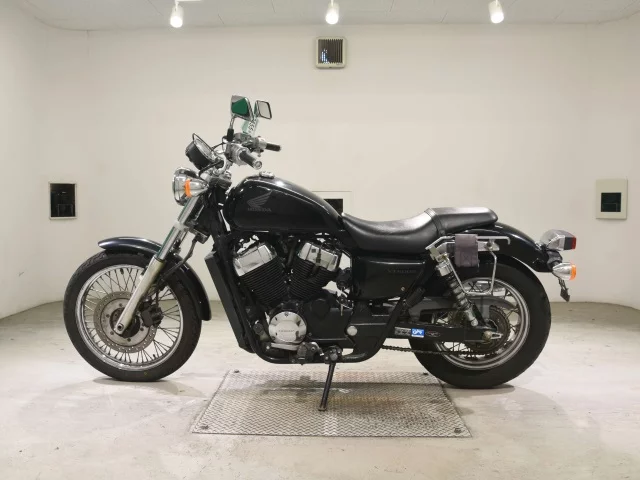 Honda VT400S  с аукциона в Японии
