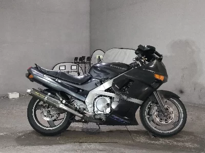 Kawasaki ZZR400
