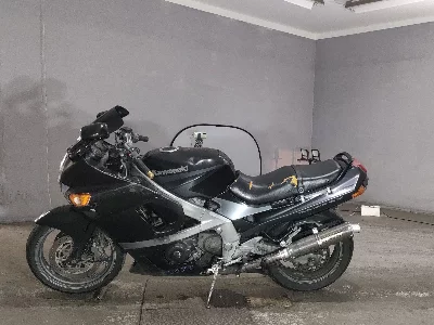 Kawasaki ZZR400
