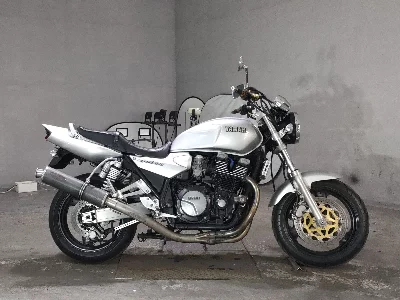 Yamaha XJR1200