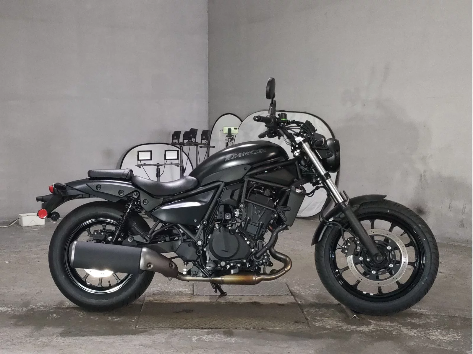 Kawasaki ELIMINATOR 400-1  с аукциона в Японии