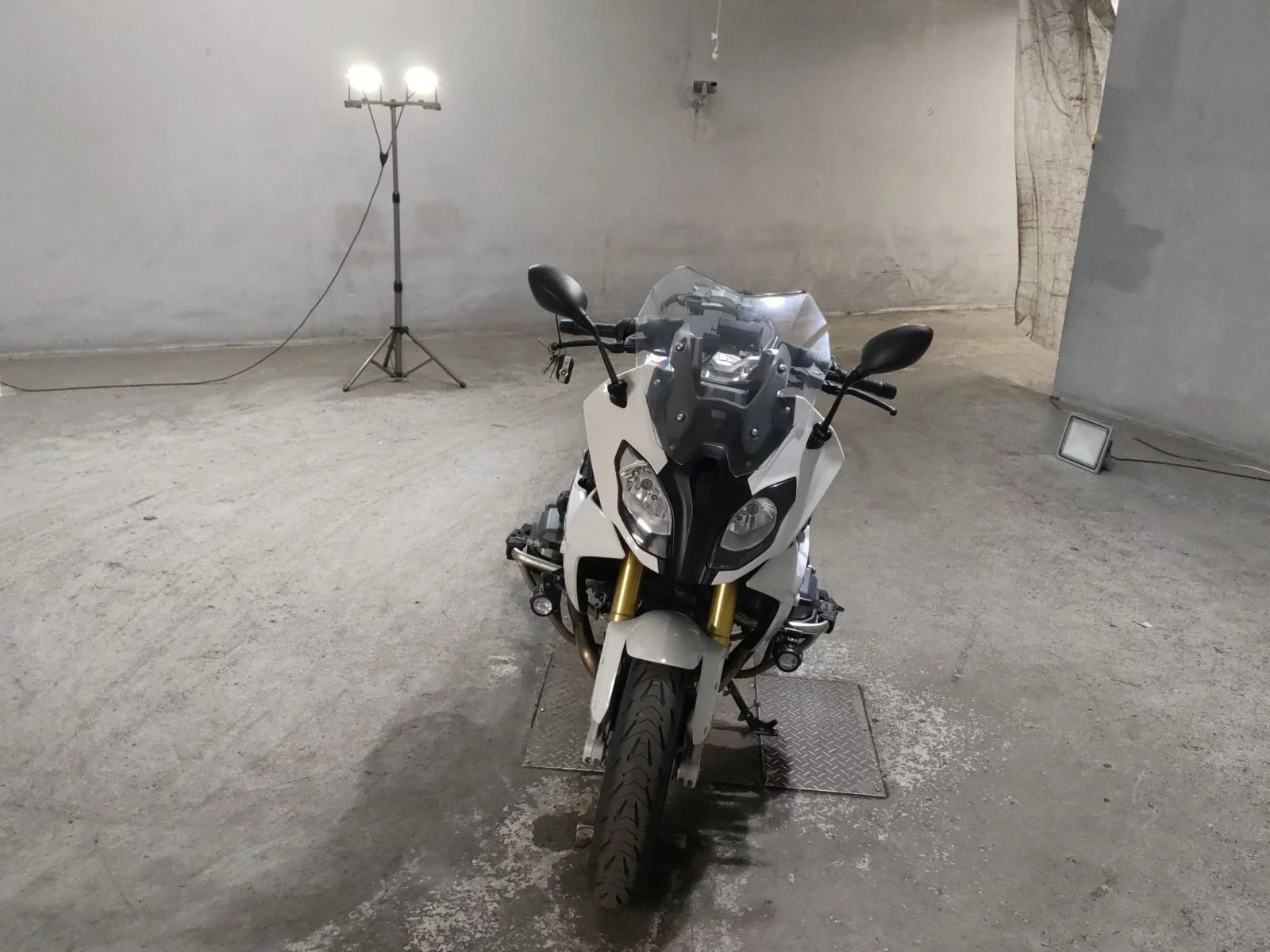 BMW BMW R1200RS  с аукциона в Японии