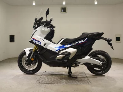 Honda X-ADV750-2