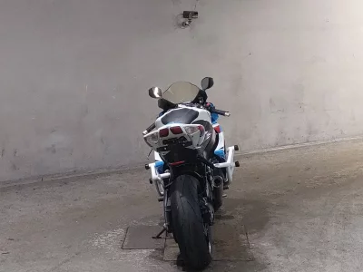 Suzuki GSX-R750