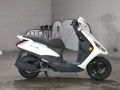 Yamaha AXIS Z