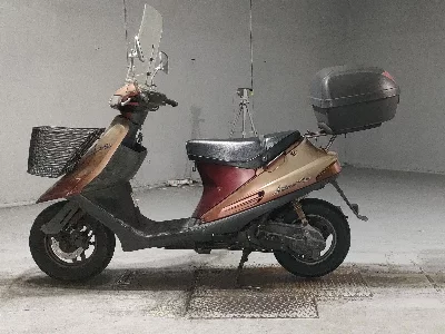 Suzuki ADDRESS V100