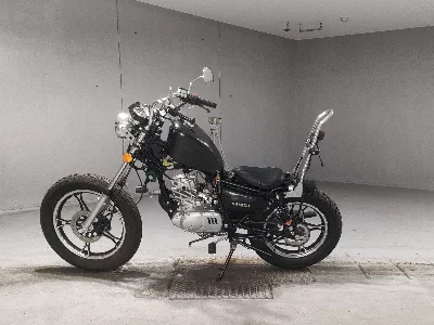 Suzuki GN125H