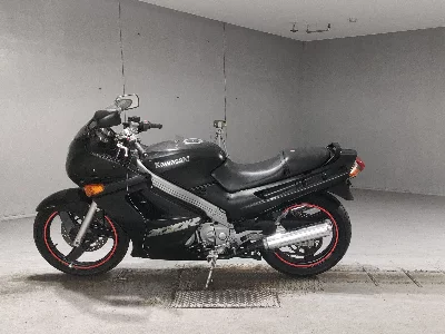 Kawasaki ZZR250