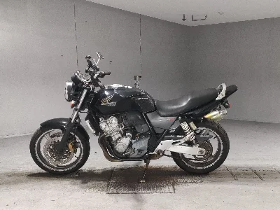 Honda CB400SFV-4