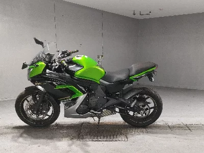 Kawasaki NINJA400