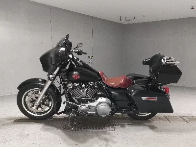 Harley-Davidson  HARLEY FLHT1750