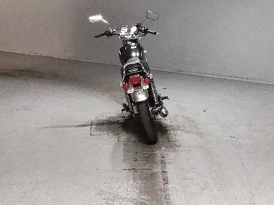 Yamaha SR400-1