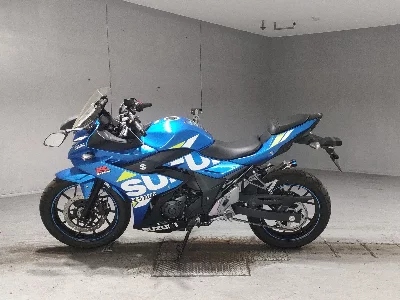 Suzuki GSX250R