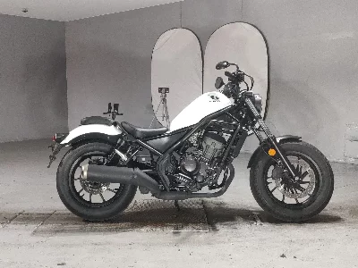 Honda REBEL