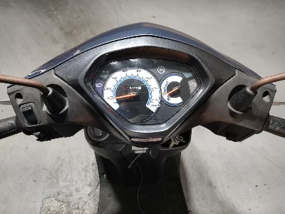 Yamaha AXIS Z