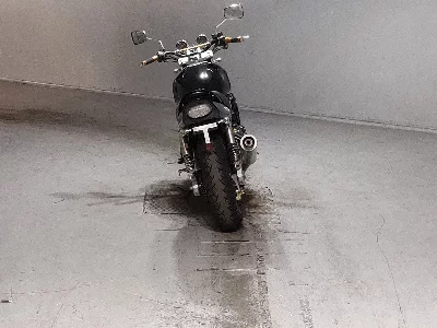Suzuki INAZUMA 400