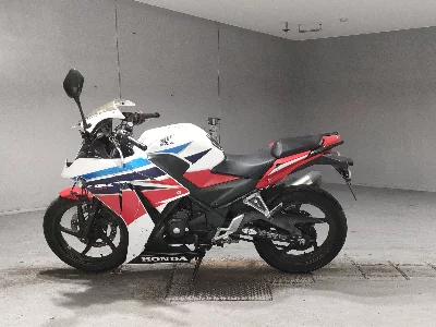 Honda CBR250R