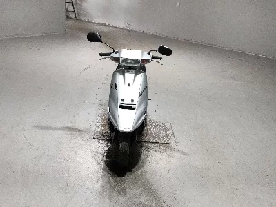 Suzuki ADDRESS V100
