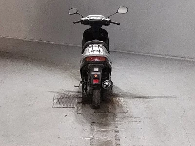 Suzuki ADDRESS V100