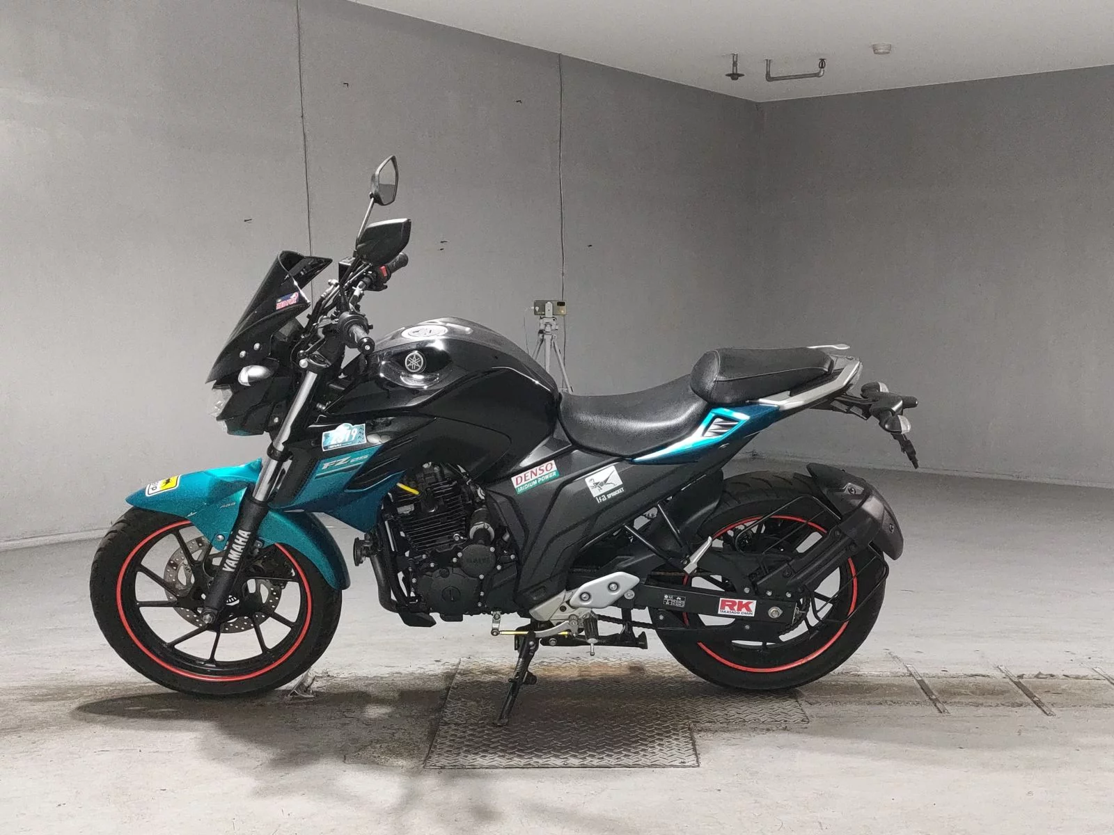Yamaha FZ25  с аукциона в Японии