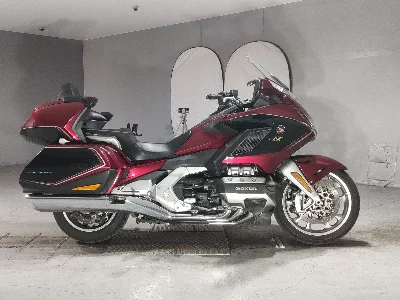 Honda GL1800 TOUR DCT