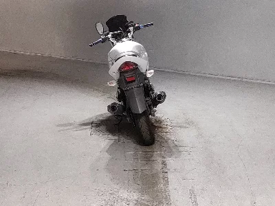 Suzuki GSR250
