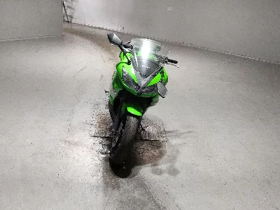 Kawasaki NINJA400R