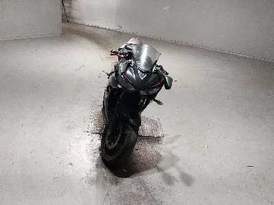 Yamaha YZF-R25
