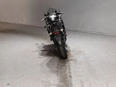 Yamaha YZF-R25