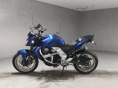 Kawasaki Z750