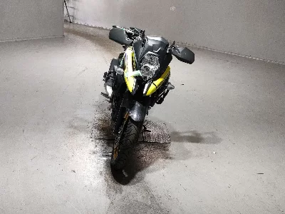 Suzuki V STROM650
