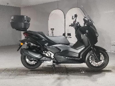 Yamaha X-MAX250