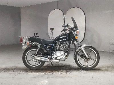 Suzuki GN125H