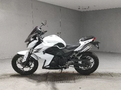 Kawasaki Z250