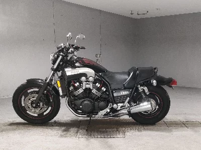 Yamaha V-MAX