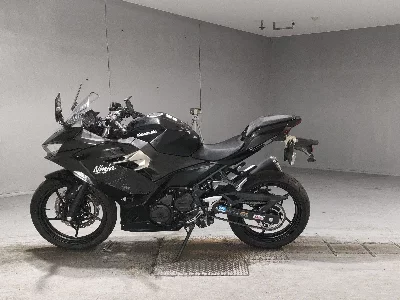 Kawasaki NINJA400