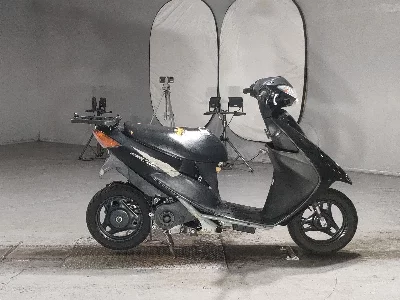 Suzuki ADDRESS V50