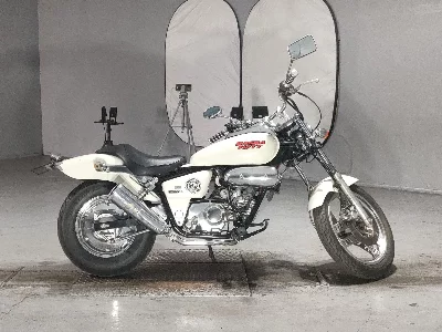 Honda MAGNA 50