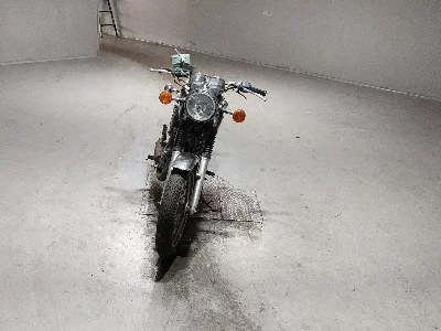 Yamaha SR400-1