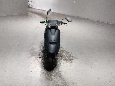 Suzuki ADDRESS V100
