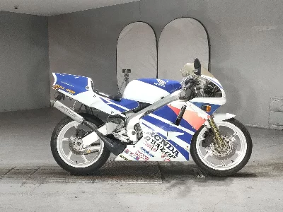 Honda NSR250R-1