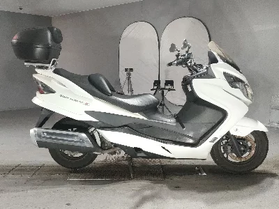 Suzuki SKYWAVE 250S